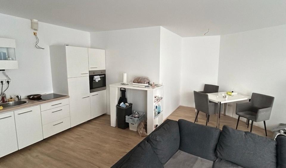 Etagenwohnung Duisburg Mittelmeiderich - 4 Zimmer, 93 m&sup2;, 1.150&euro; | Angebot:26341685