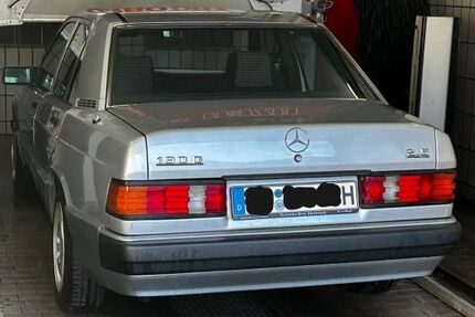 Mercedes-Benz 190 208.500 km 5.800 € Herten 45699