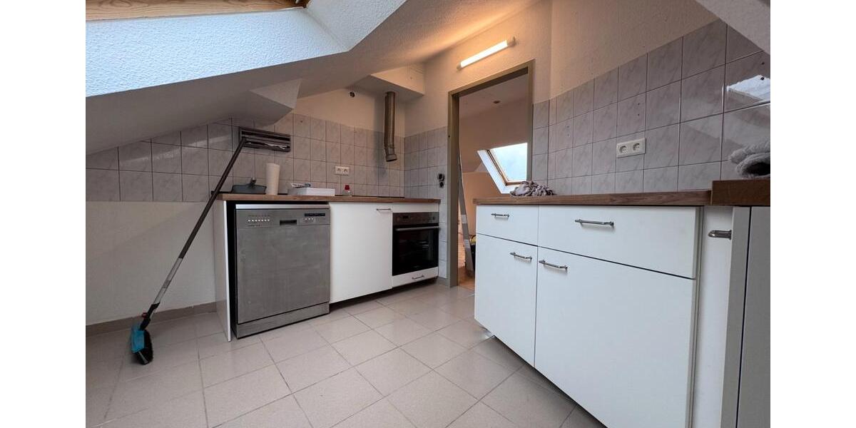 Dachgeschoßwohnung Essen Stadtbezirk VII - 3 Zimmer, 59 m&sup2;, 620&euro; | Angebot:26351666