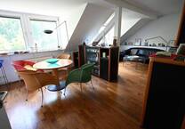 Ruhige citynahe 3-Zimmer Dachgeschoßwohnung in Düsseldorf, 93m2