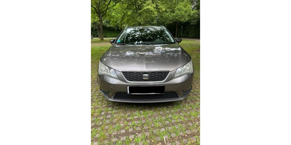 Seat Leon 104.012 km 7.599 &euro; Gladbeck 45964