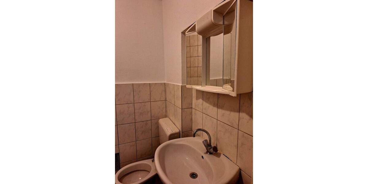 renovierte citynahe Wohnung - WG geeignet 5 zimmer