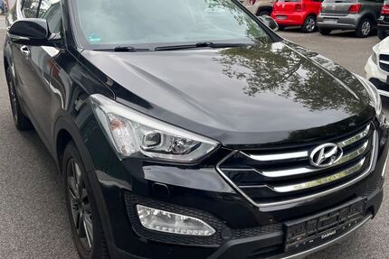 Hyundai SANTA FE 175.000 km 12.499 € Recklinghausen 45663