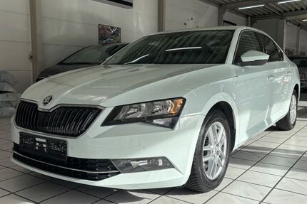 Skoda Superb 100.000 km 15.900 &euro; Essen - Karnap 45329