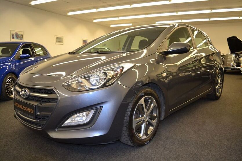 i30
