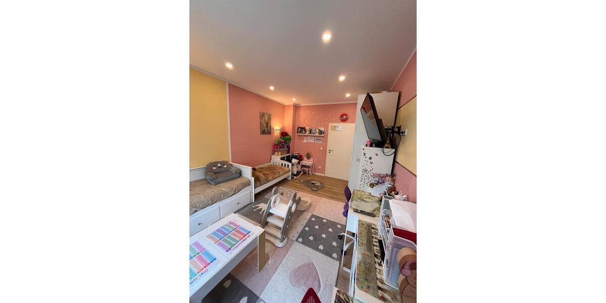 Etagenwohnung Duisburg Mittelmeiderich - 3 Zimmer, 90 m&sup2;, 175.000&euro; | Angebot:25585631