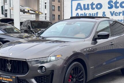 Maserati Levante 33.470 km 45.900 &euro; Oberhausen 46045