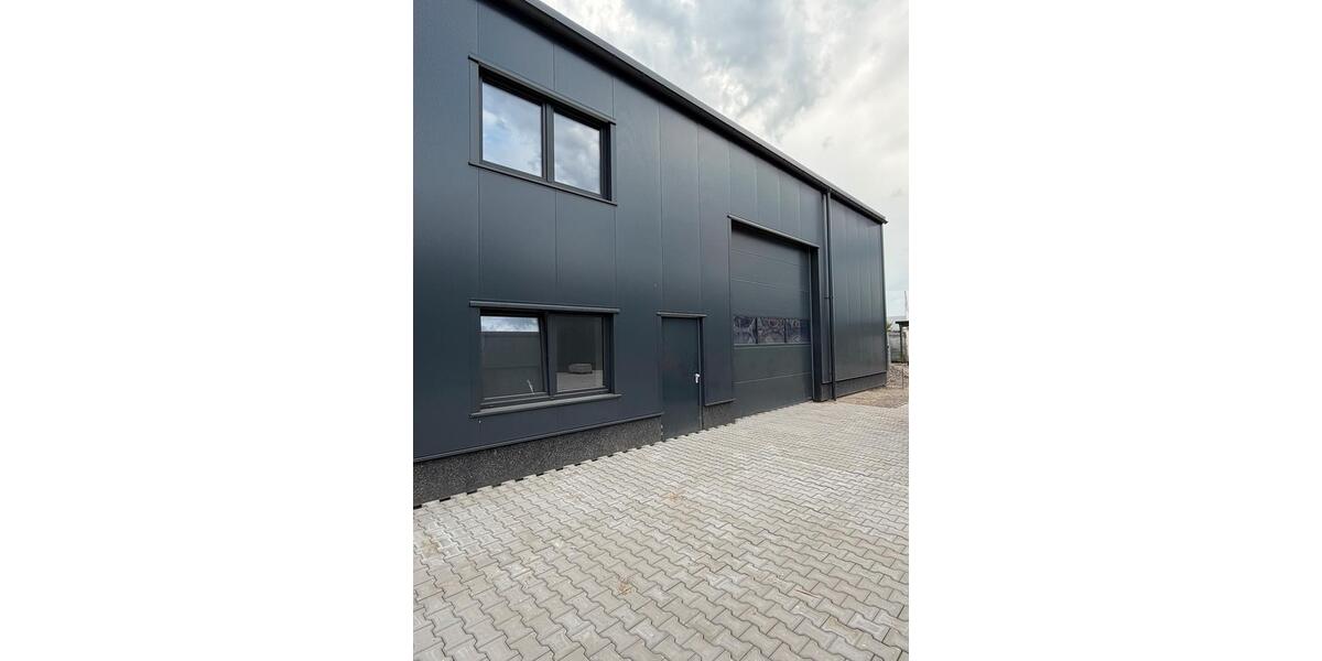 Gewerbeobjekt Voerde (Niederrhein) - 2.000&euro; | Angebot:26527927