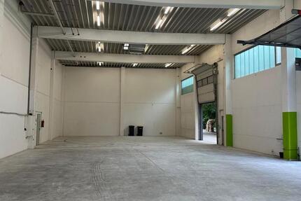 Lagerhalle in einer neuwertigen, kleinen Gewerbeimmobilie mit Glasfaseranschluss zimmer