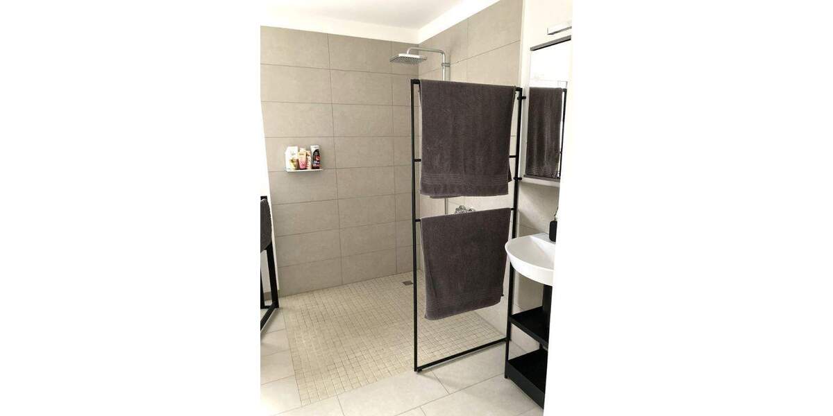 Große 4,5-Raum-Wohnung mit Dachterrasse 4 zimmer