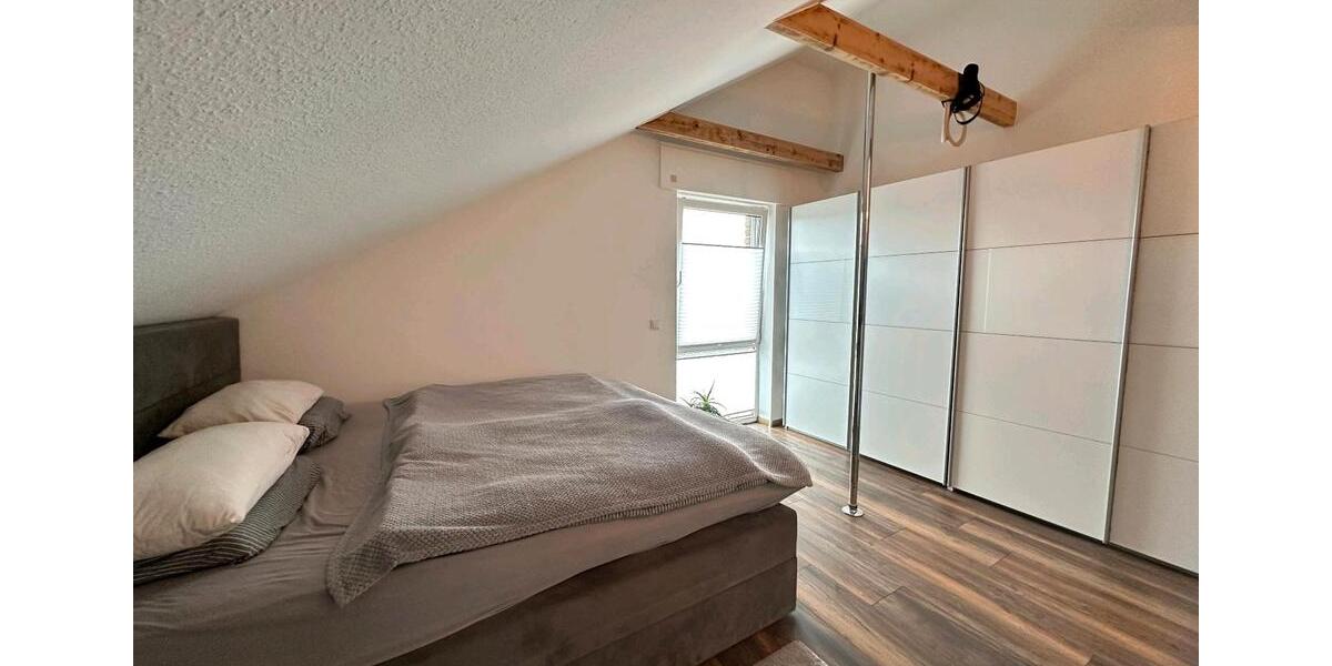 Dachgeschoßwohnung Moers Rheinkamp - 2 Zimmer, 63 m&sup2;, 245.000&euro; | Angebot:27630549