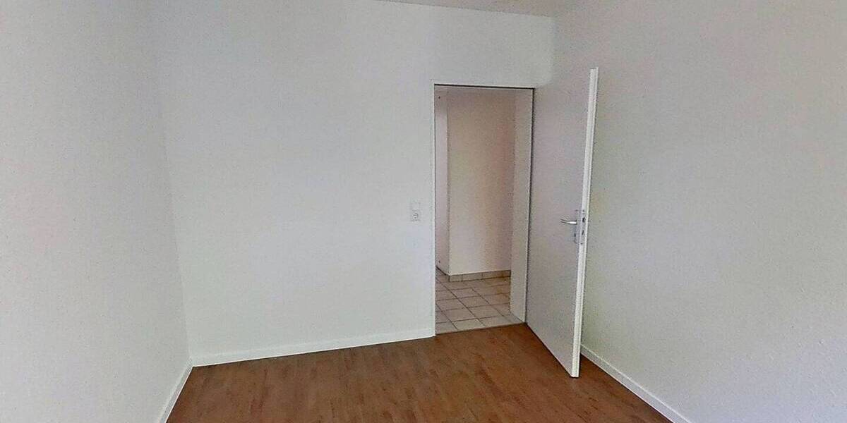 Etagenwohnung Duisburg Neumühl - 3 Zimmer, 81 m&sup2;, 599&euro; | Angebot:26920203