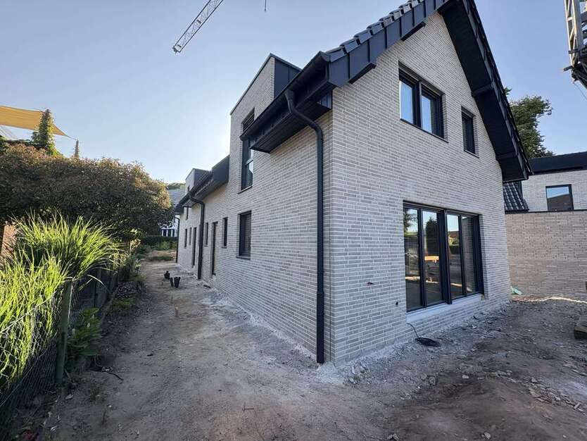 Haus zum Mieten in Hamminkeln-Dingden 1.350 € 102 m²