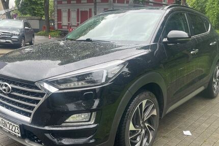 Hyundai TUCSON 169.000 km 16.999 &euro; Gelsenkirchen 45889