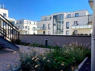 2 Zimmer Wohnung mit Süd-Balkon inkl. Nobilia EBK in Wuppertal - Uellendahl. Ideal für 1 Person.
