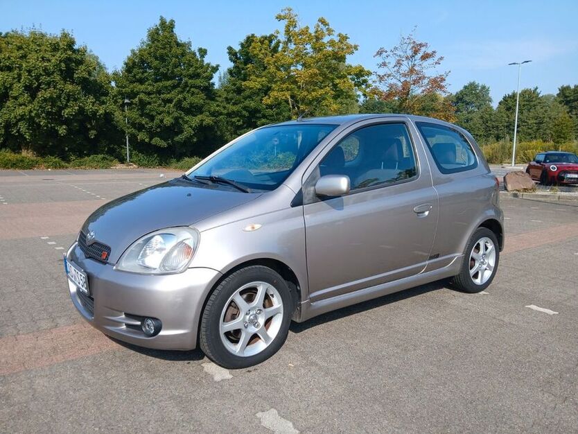 Yaris