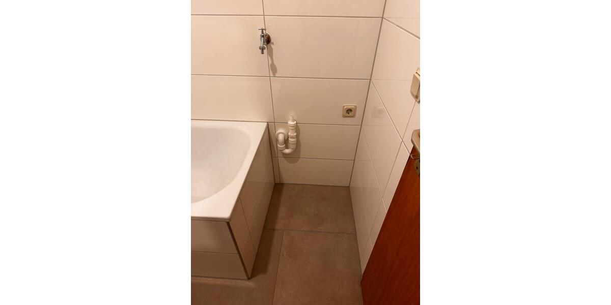 Erdgeschoßwohnung Velbert - 1 Zimmer, 35 m&sup2;, 360&euro; | Angebot:26265914