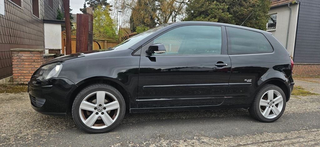 VW Polo 177.000 km 2.350 &euro; Gladbeck 45968