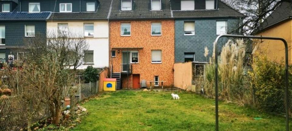 Reihenhaus Duisburg Hamborn - 6 Zimmer, 150 m&sup2;, 340.000&euro; | Angebot:27426498