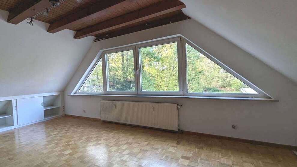 Wohnung zum Mieten in Wuppertal 220 € 39.15 m²