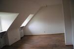 Dachgeschoßwohnung Essen Stadtbezirk V - 2.5 Zimmer, 54 m&sup2;, 375&euro; | Angebot:27623444