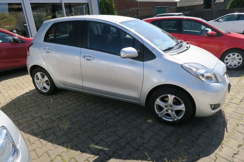 Yaris