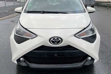 Toyota Aygo (X) 82.000 km 8.500 &euro; Essen 45309