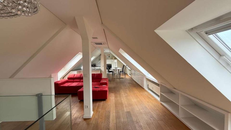 Dachgeschoßwohnung Essen Stadtbezirk II - 1 Zimmer, 72 m&sup2;, 1.250&euro; | Angebot:25148843