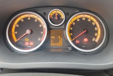 Opel Corsa 54.369 km 3.999 &euro; Oberhausen 46049