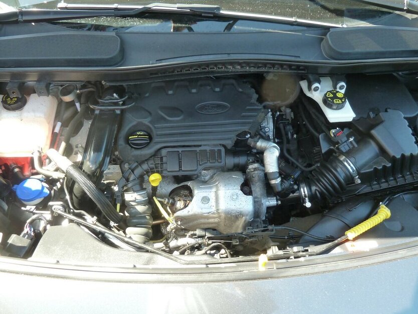 Ford Tourneo Connect Komb1.5 d. Klima Navi Alu Standh. 165.000 km 12.900 € Ratingen 40885