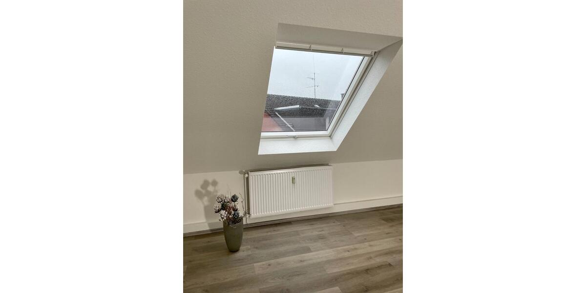 großzügige, helle 4,5 Zimmerwohnung über 2 Ebenen mit DG Studio 4.5 zimmer