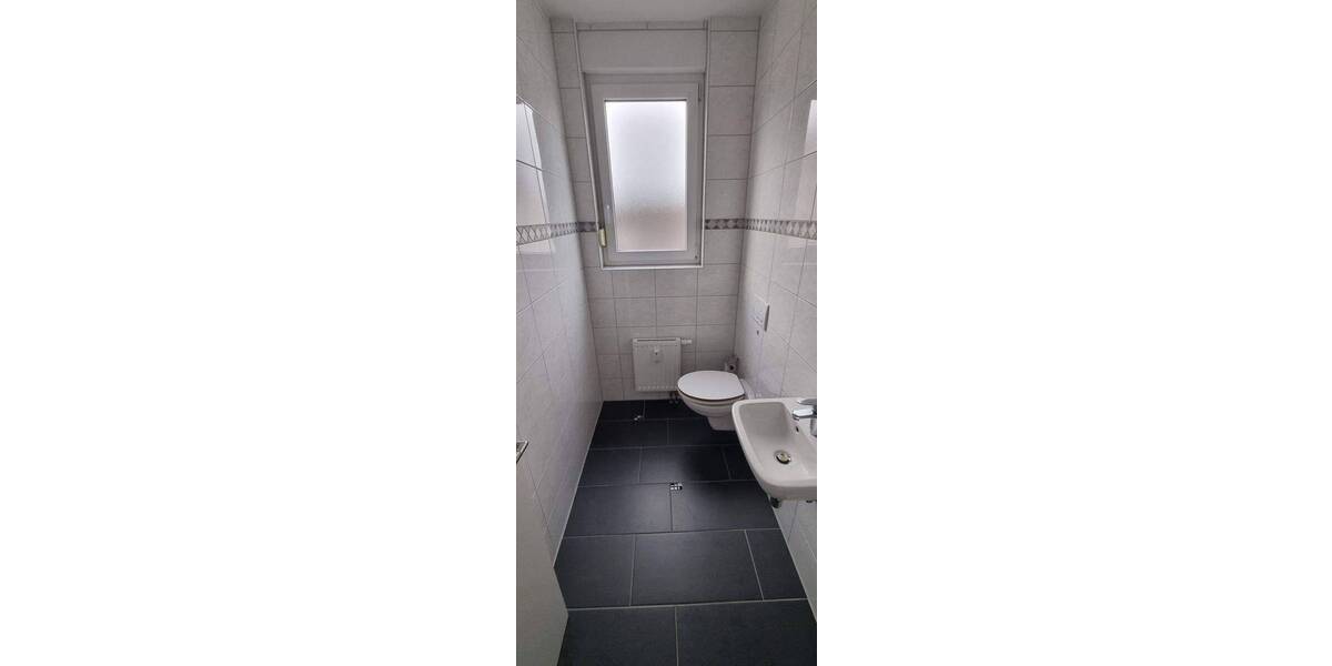 Etagenwohnung Oberhausen Sterkrade-Mitte - 3 Zimmer, 90 m&sup2;, 680&euro; | Angebot:26920815