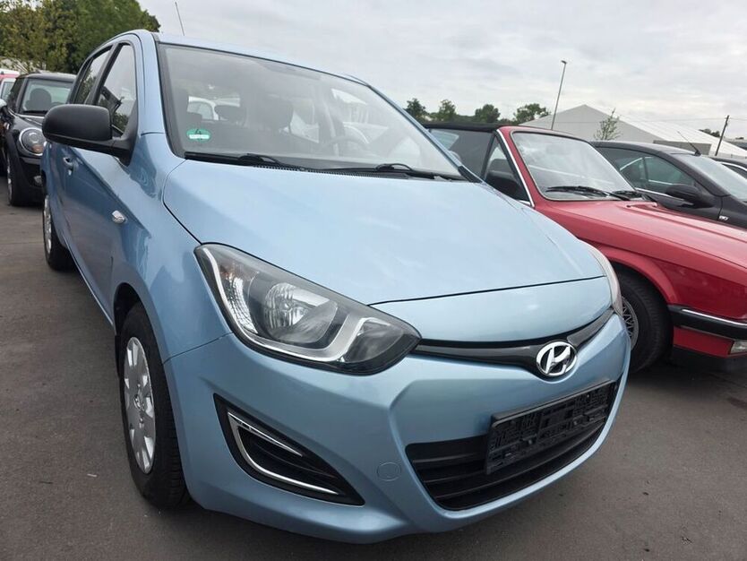 i20