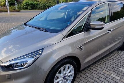 Ford S-Max 112.600 km 14.490 &euro; Mülheim an der Ruhr 45478