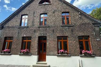 Haus zum Mieten in Hünxe-Krudenburg 1.681,68 € 140.14 m² 5 zimmer