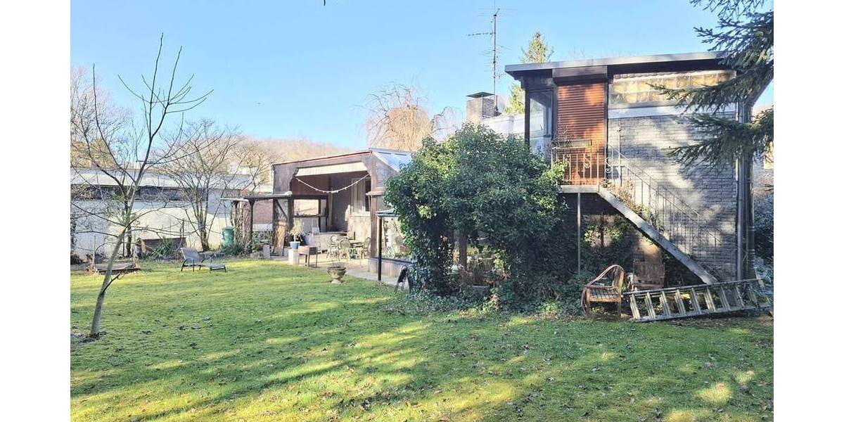 Freistehender Bungalow mit Split-Leveln und Einliegerwohnung am Rande der Haard in ruhiger Wohnlage - Mehrfamilienhaus, Wohnhaus Oer-Erkenschwick Oer | Angebot:26132021