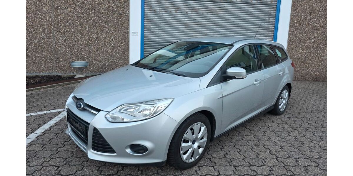 Ford Focus 196.000 km 2.699 &euro; Moers 47441