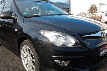 Hyundai i30 238.729 km 2.250 € Oberhausen 46047