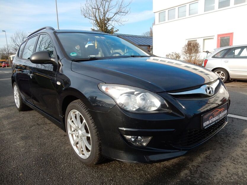 Hyundai i30 238.729 km 2.250 € Oberhausen 46047
