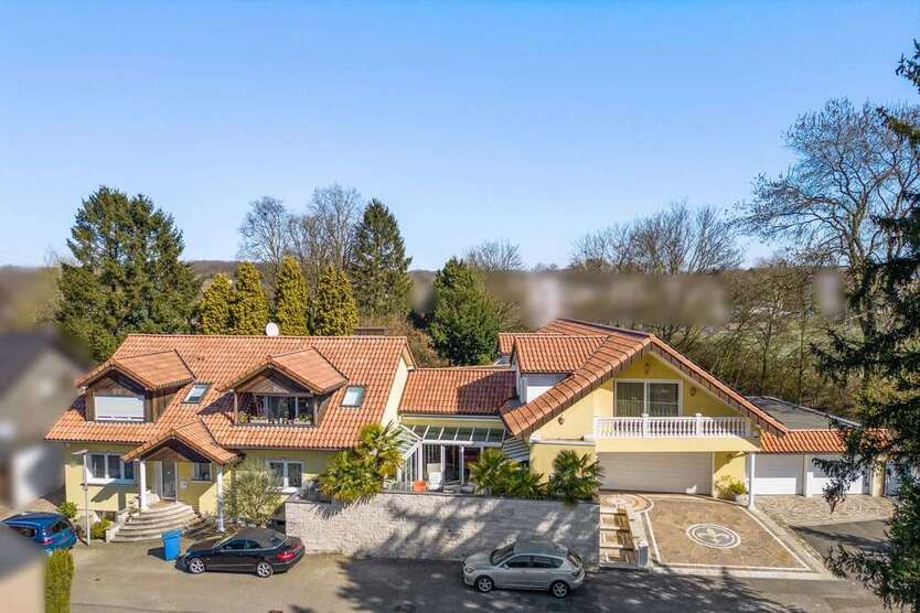 Haus zum Kaufen in Oberhausen 1.390.000 € 511 m² 12 zimmer