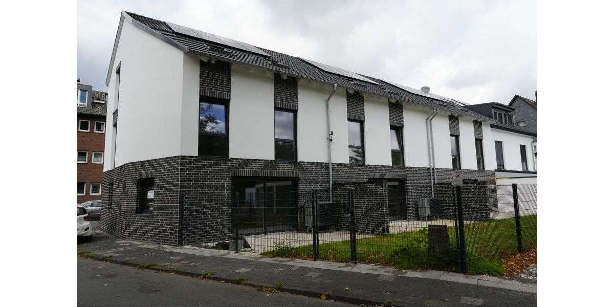 Haus zum Kaufen in Duisburg 475.000 € 180 m² 6 zimmer