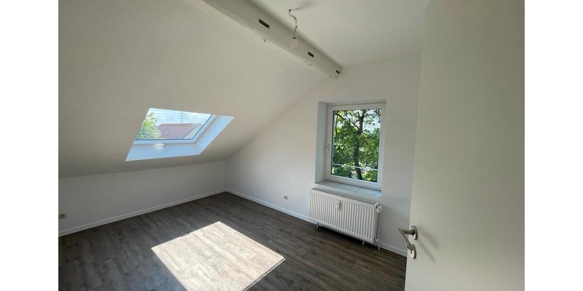 Dachgeschoßwohnung Bottrop Batenbrock - 3.5 Zimmer, 70 m&sup2;, 896&euro; | Angebot:26582047