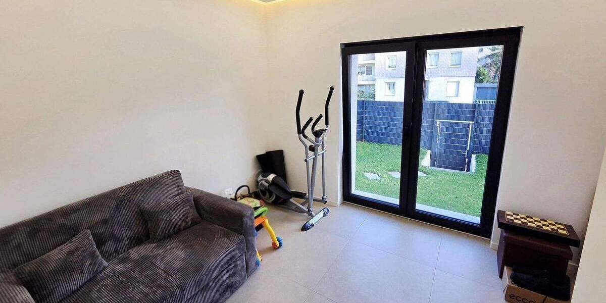 Exklusives Einfamilienhaus in Spielstraße - komplett kernsaniert und hochwertig ausgestattet 5 zimmer