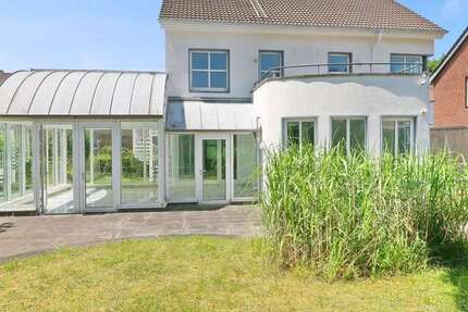Haus zum Kaufen in Marl 600.000 € 157.01 m²