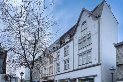 Haus zum Kaufen in Velbert 339.999 € 258 m² 11 zimmer