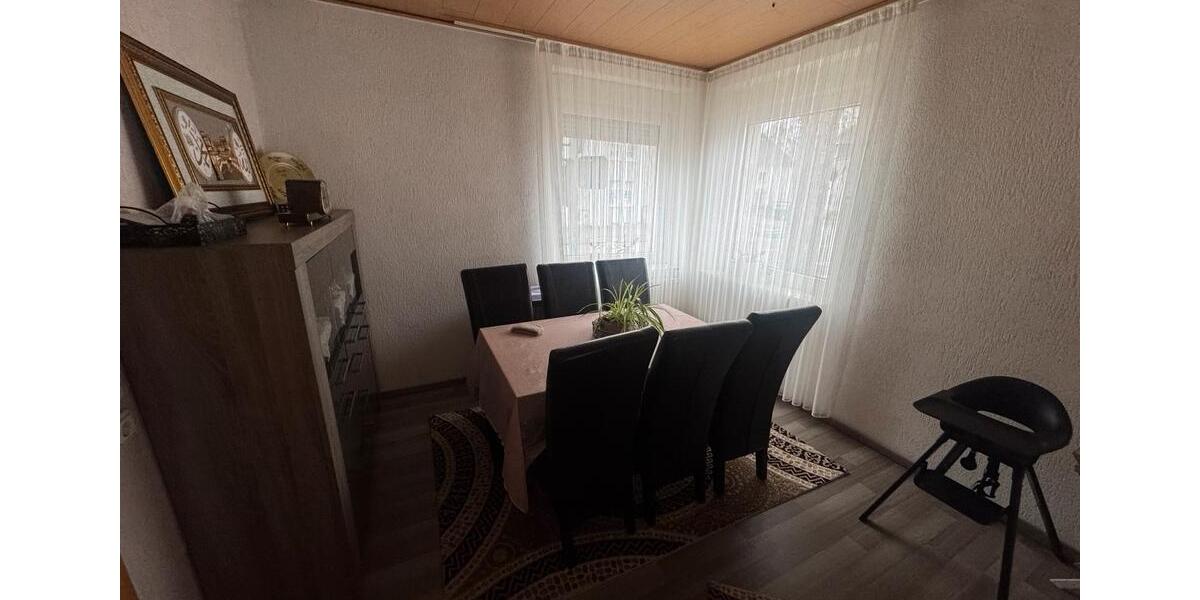 Reihenhaus Duisburg Rheinhausen - 4.5 Zimmer, 140 m&sup2;, 280.000&euro; | Angebot:27083302