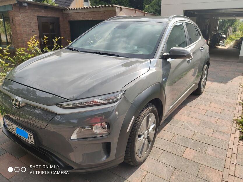 Hyundai KONA Elektro 69.000 km 19.200 € Alpen 46519