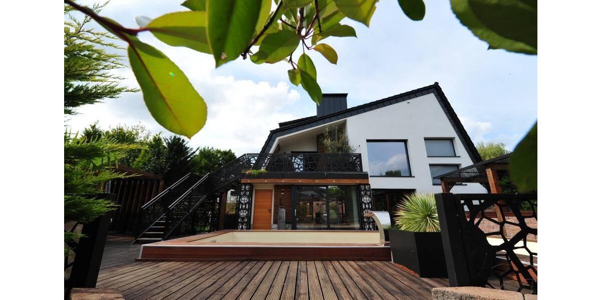 Einfamilienhaus Essen Stadtbezirk IX - 7 Zimmer, 307 m&sup2;, 300&euro; | Angebot:25396674