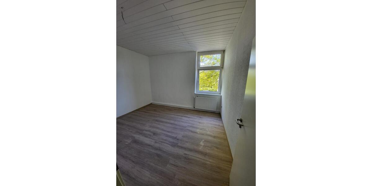 Etagenwohnung Oberhausen Osterfeld - 5 Zimmer, 123 m&sup2;, 1.000&euro; | Angebot:26340823
