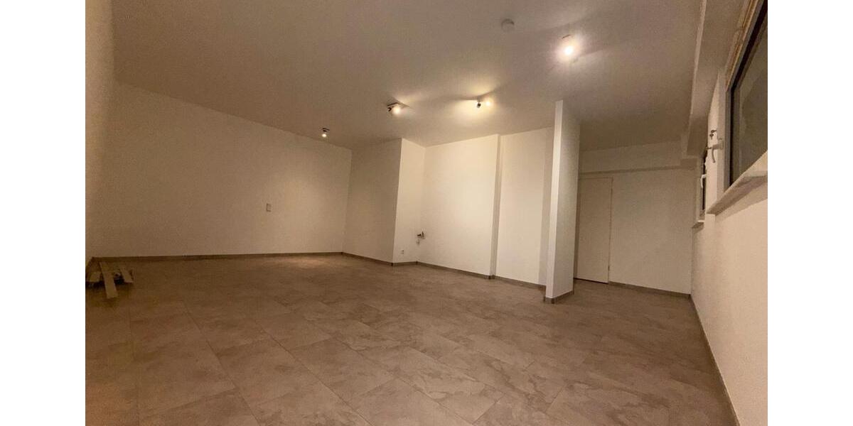 Erdgeschoßwohnung Essen Stadtbezirk IX - 1.5 Zimmer, 33 m&sup2;, 450&euro; | Angebot:26356498